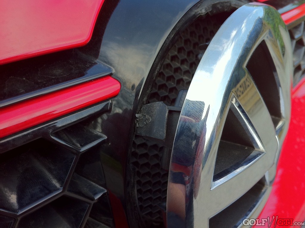 VW Emblem - Front u. Heck in anderer Farbe • Golf VI GTI Community • Forum